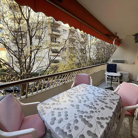 In Near The Martinez - 2351 *