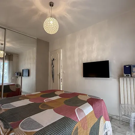 Апартаменты In Near The Martinez - 2351 Канны